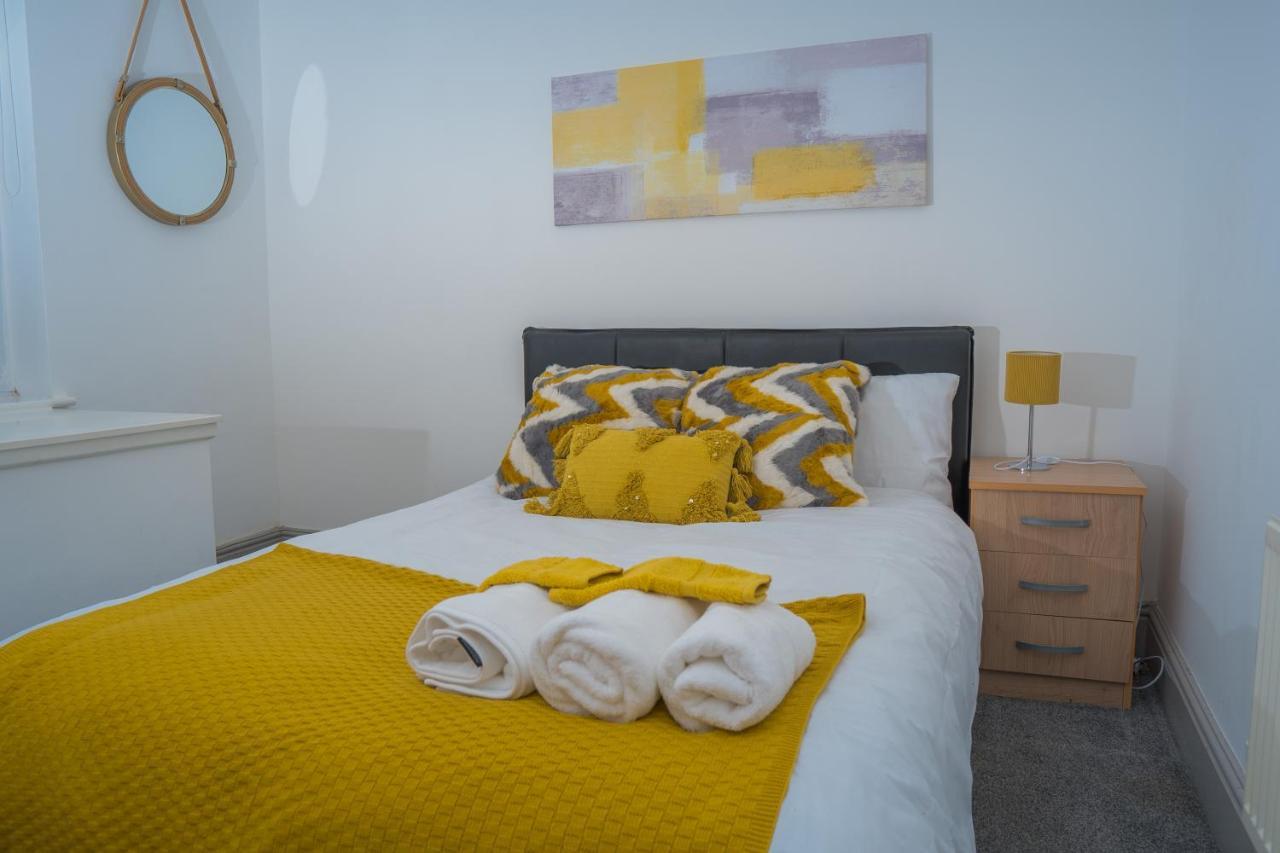 The Highfield Villa, 5 Bedrooms, Northampton Centre, Sleeps 10 Exteriér fotografie