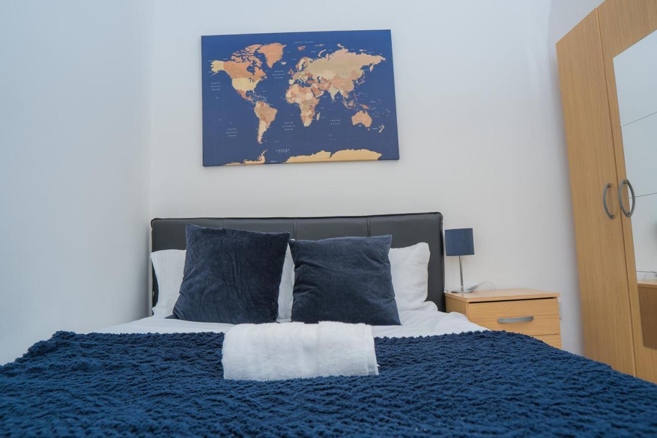 The Highfield Villa, 5 Bedrooms, Northampton Centre, Sleeps 10 Exteriér fotografie