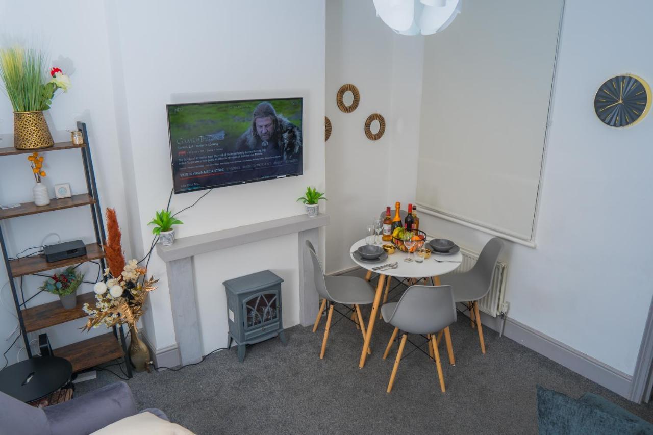 The Highfield Villa, 5 Bedrooms, Northampton Centre, Sleeps 10 Exteriér fotografie